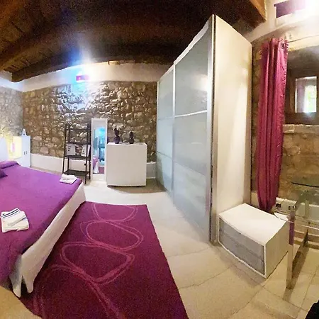 Appartement La Casetta Non è Soltanto Un Alloggio, è Storia! Trentinara